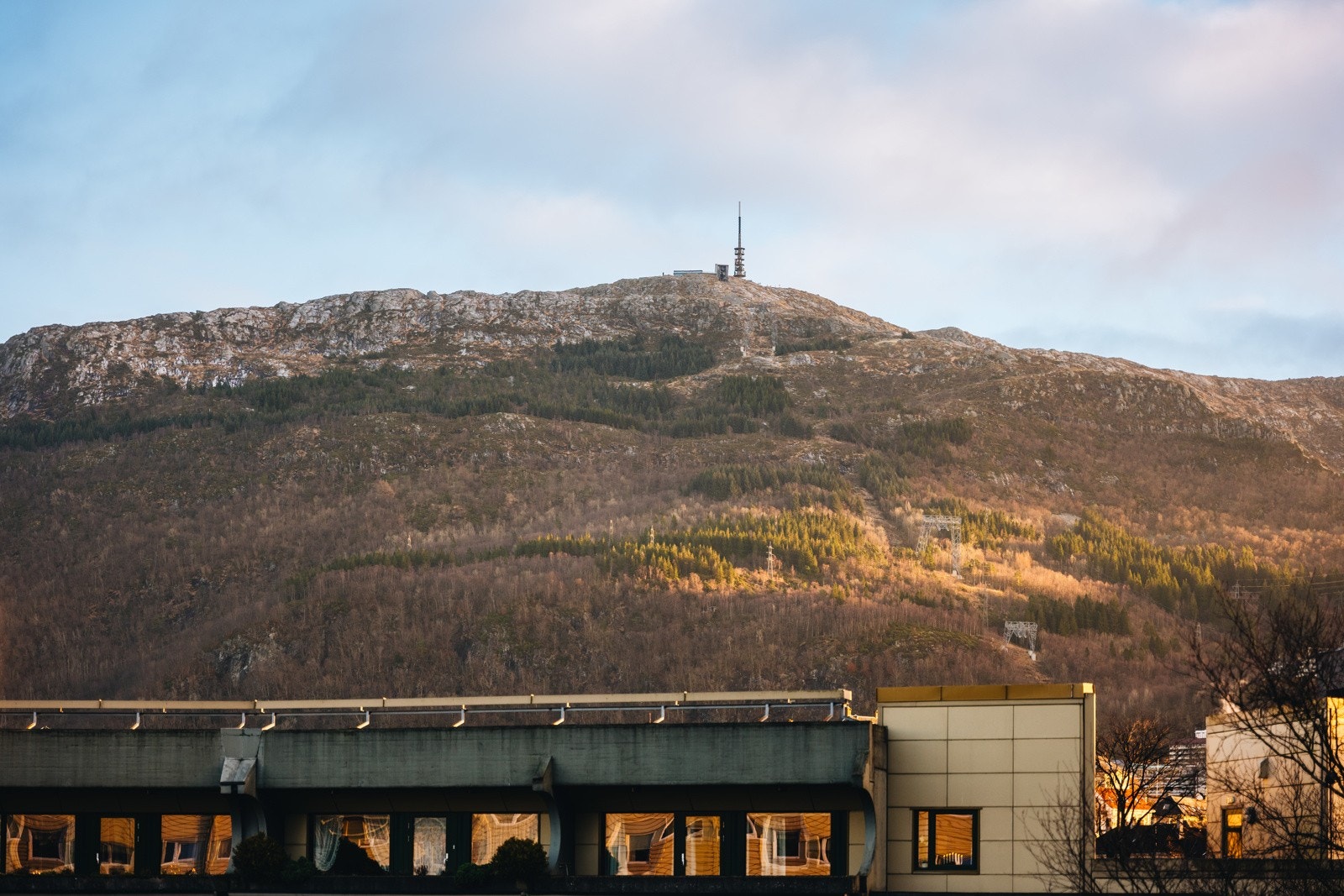 Utsikt fra stue og markterrasse. Galleribilde