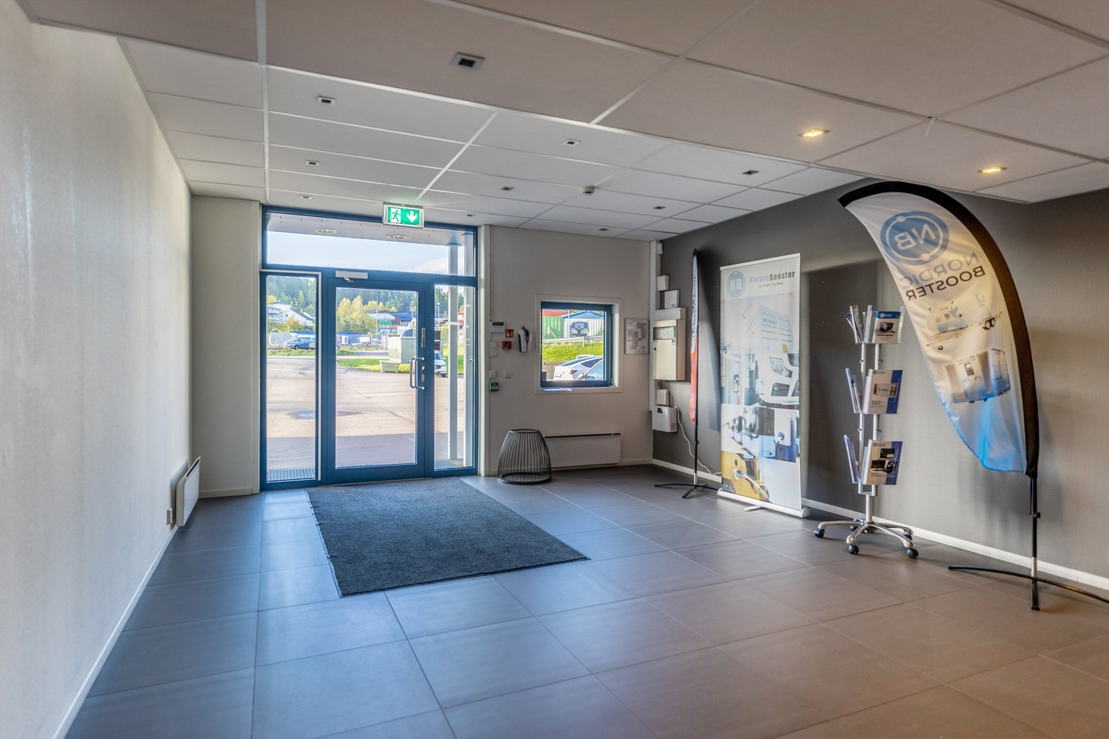 Hovedinngang/trappegang. Galleribilde