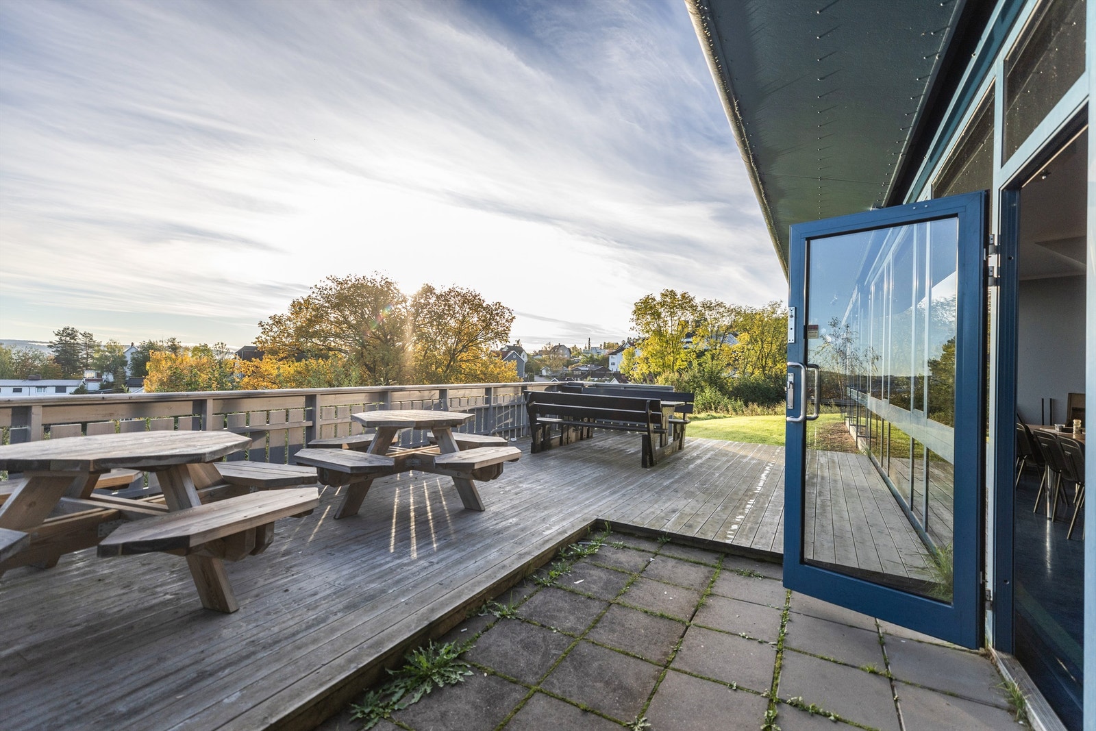 Terrasse med utsikt over Lillestrøm. Galleribilde