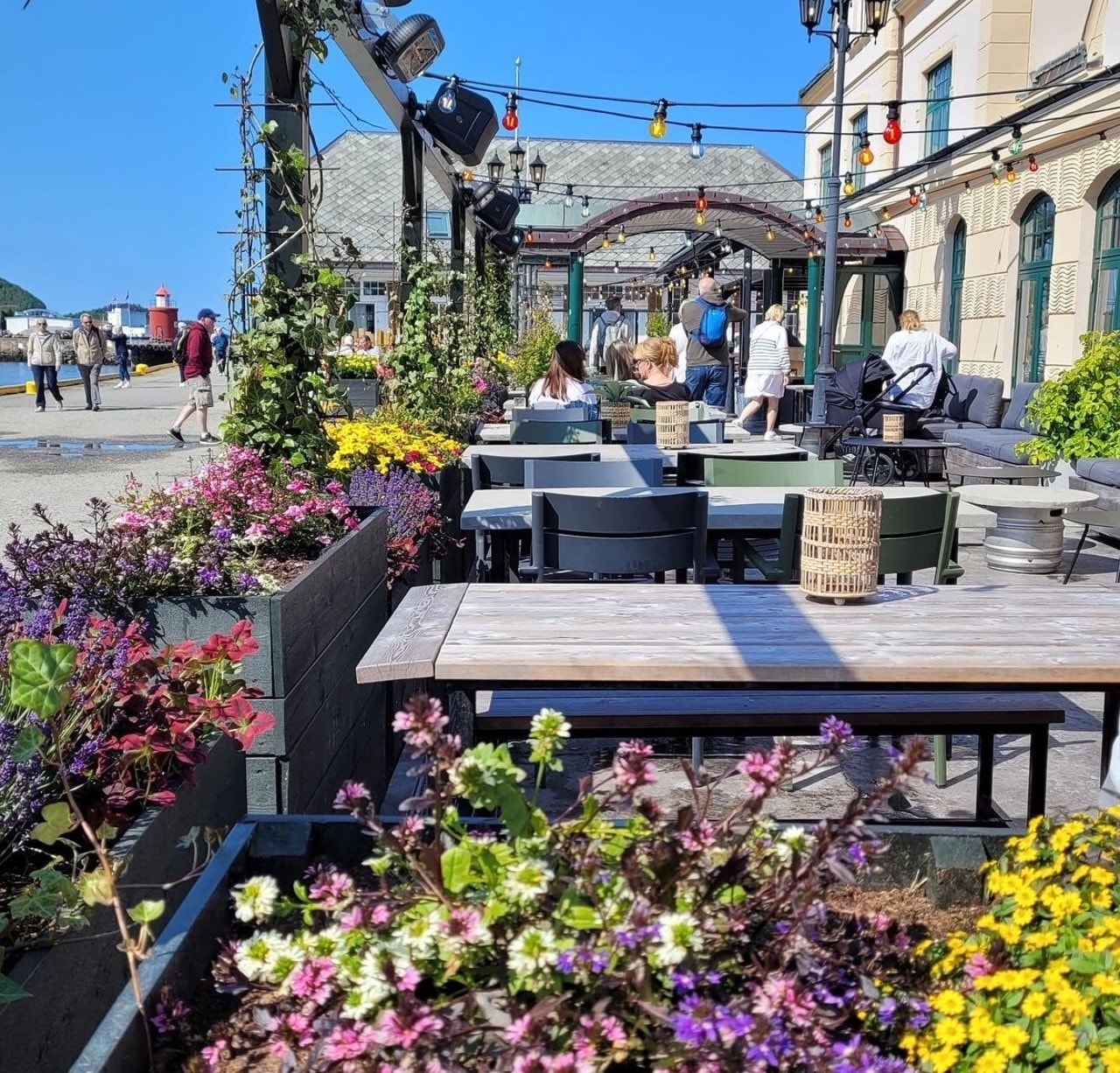 Uteservering 1.jpg Galleribilde