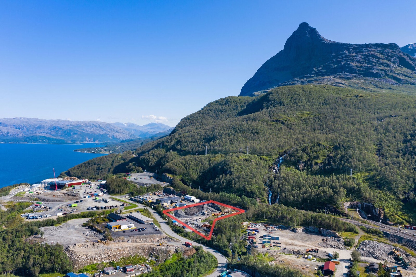 Djupvikveien 18: Omtrentlige grenser Galleribilde