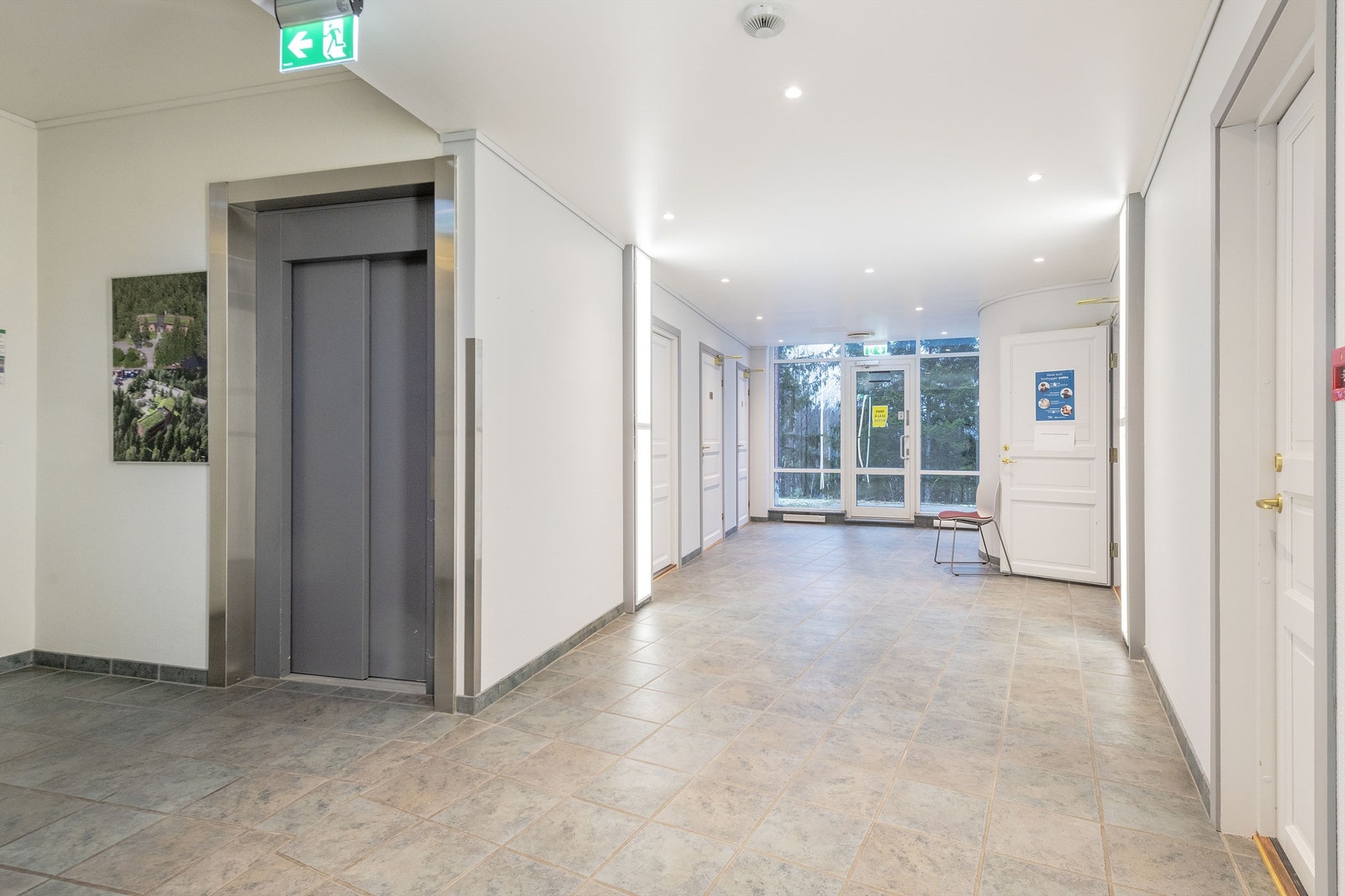 Felles trappegang og heis Galleribilde