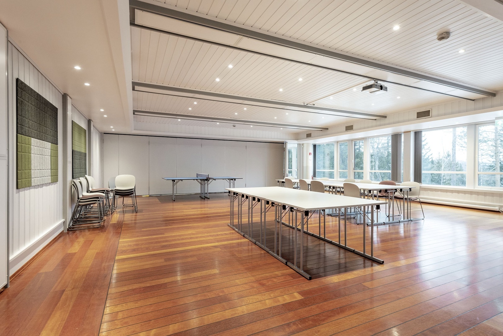 Felles møtefasiliteter i u. etasjen Galleribilde