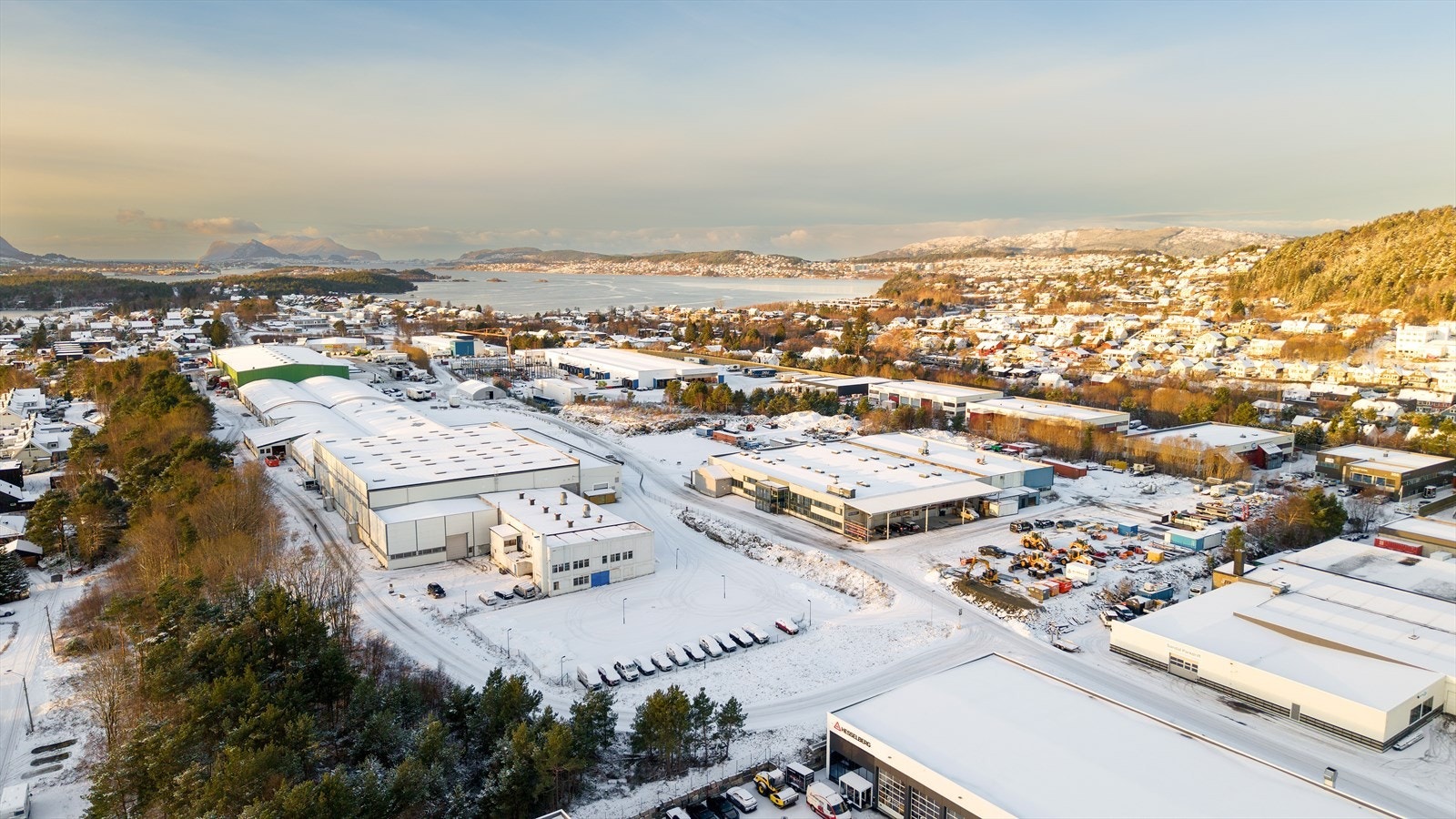 Dronefoto mot nordvest Galleribilde