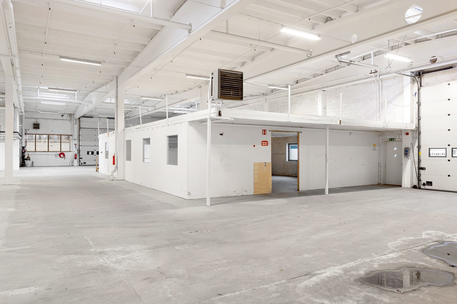 Lager ved kjøreport Galleribilde
