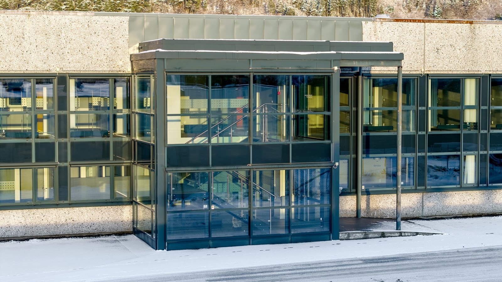 Modernisert inngangsparti Galleribilde