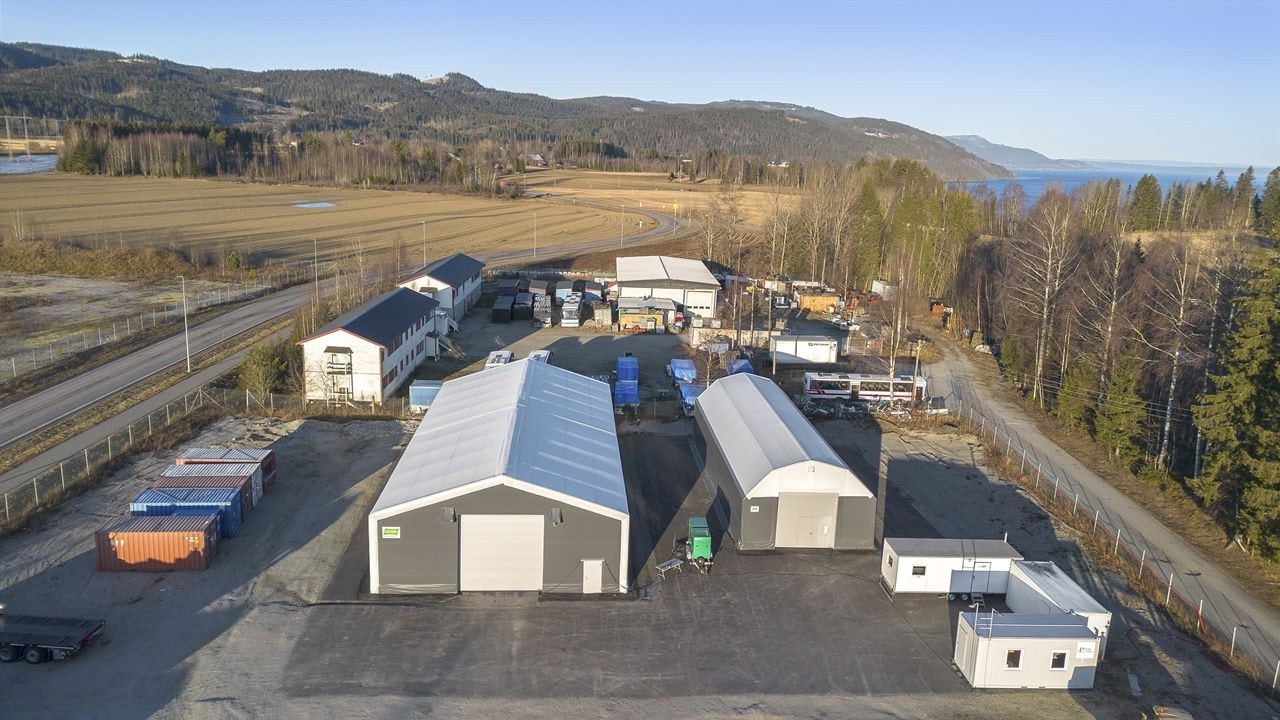 2 stk O.B Wiik lagerhaller medfølger salget Galleribilde