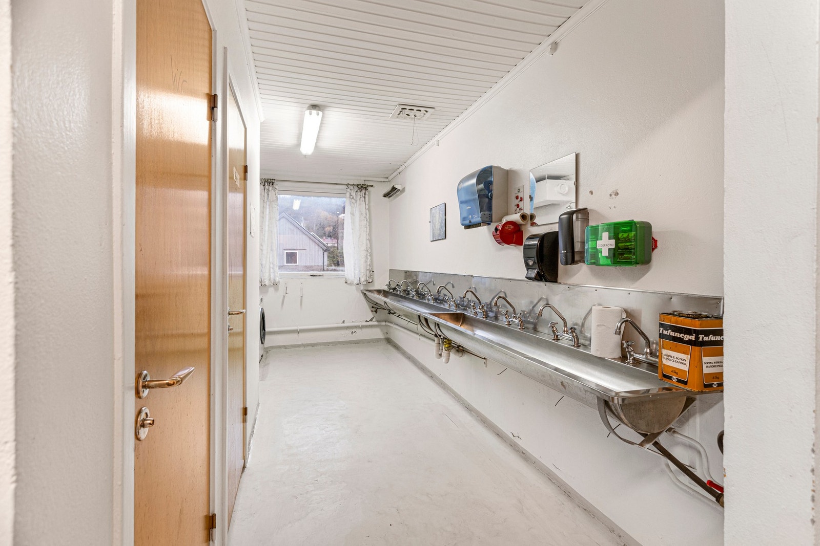 Hovedbygg: Kontordel Galleribilde