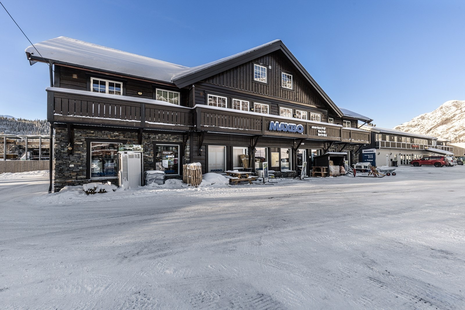 Strategisk plassering ved innkjøringen til Hemsedal. Galleribilde