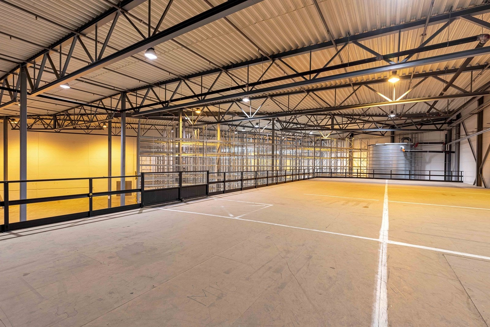 Arealet på mesanin Galleribilde