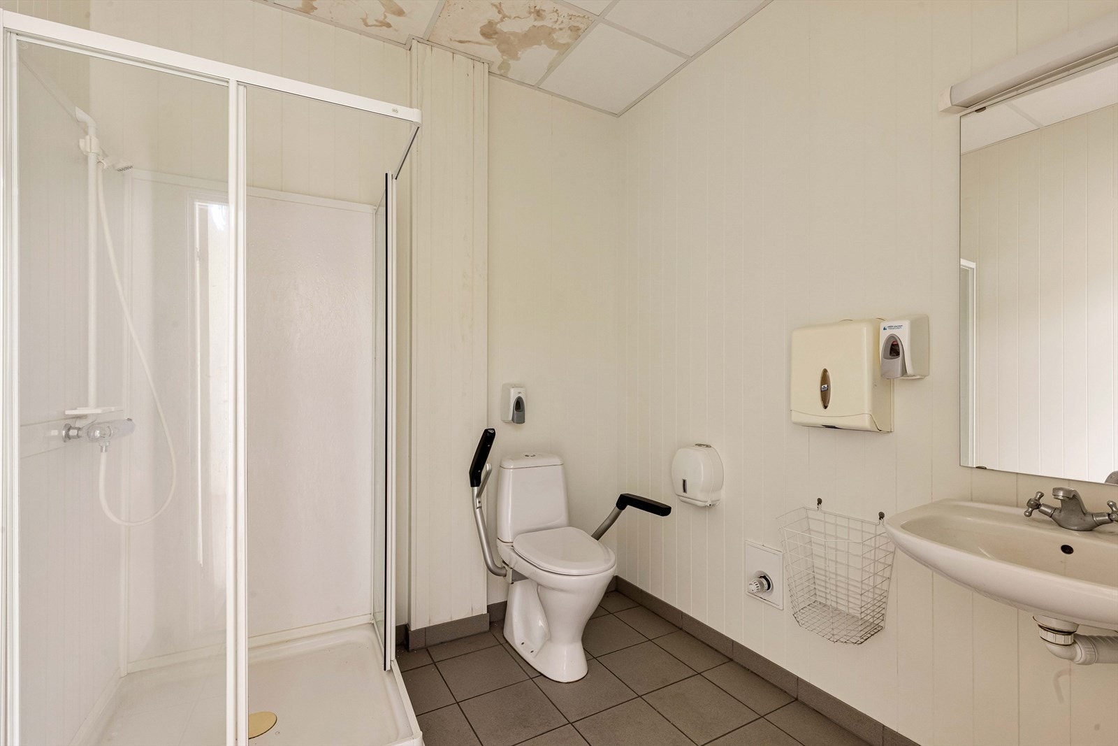 Toalett og dusj Galleribilde