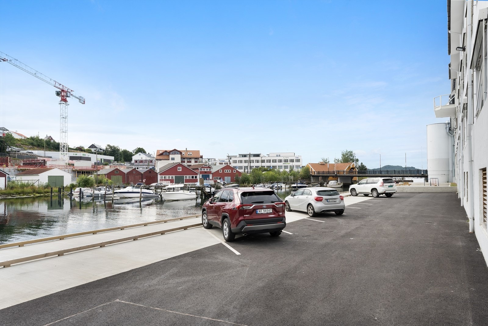 Mulig å leie parkering utendørs Galleribilde