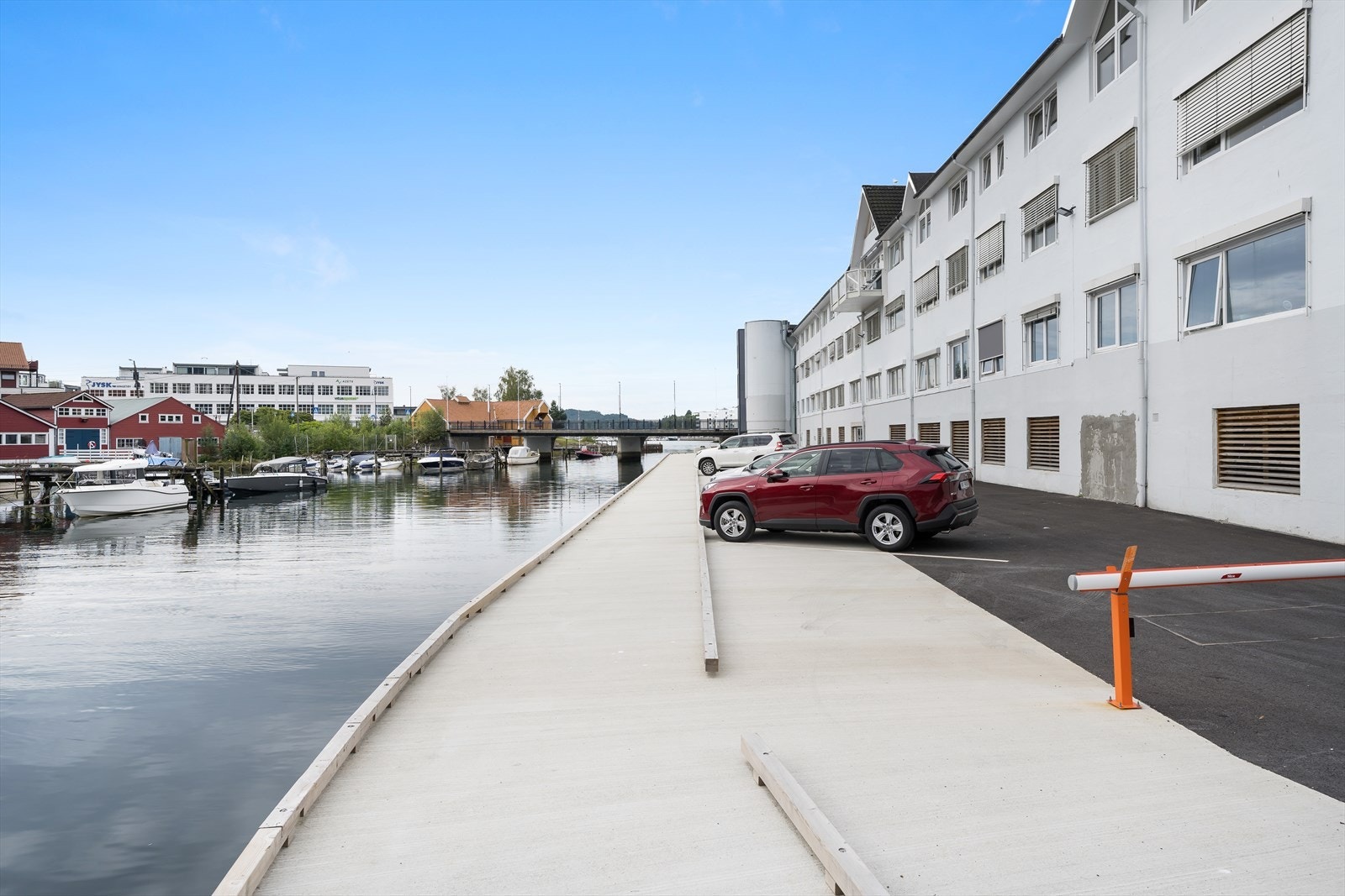 Mulig å leie parkering utendørs Galleribilde