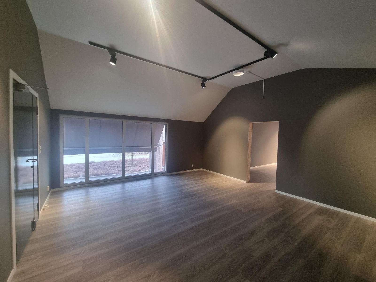 2.etg har plass til møterom, kontorer, showroom etc Galleribilde
