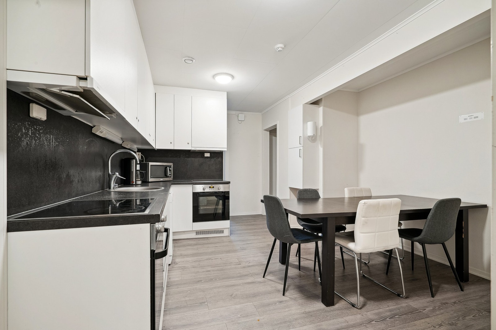 Felleskjøkken. Galleribilde