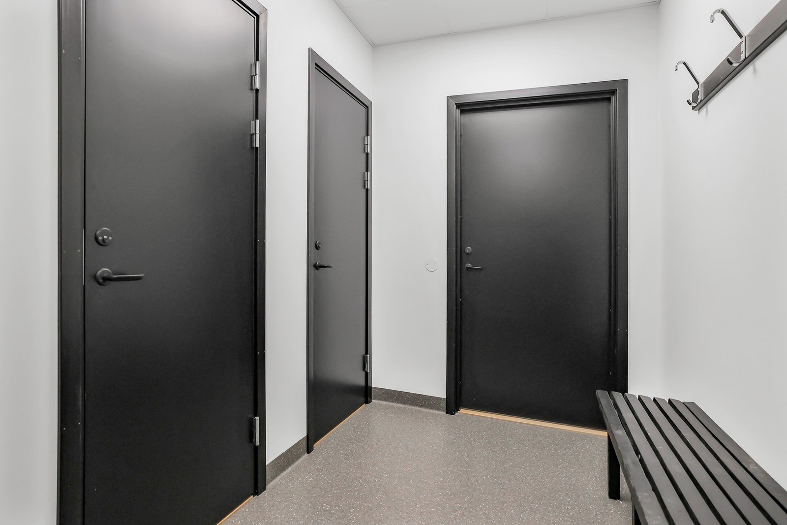 Garderobe Galleribilde