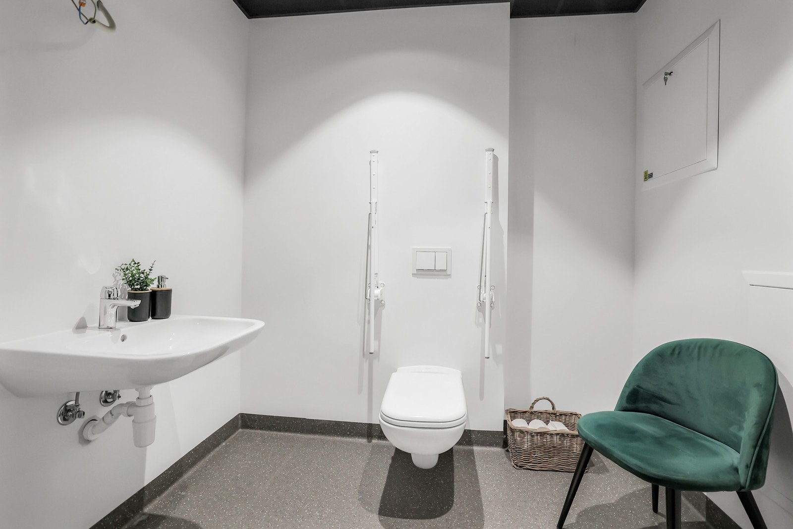 HC-Toalett Galleribilde