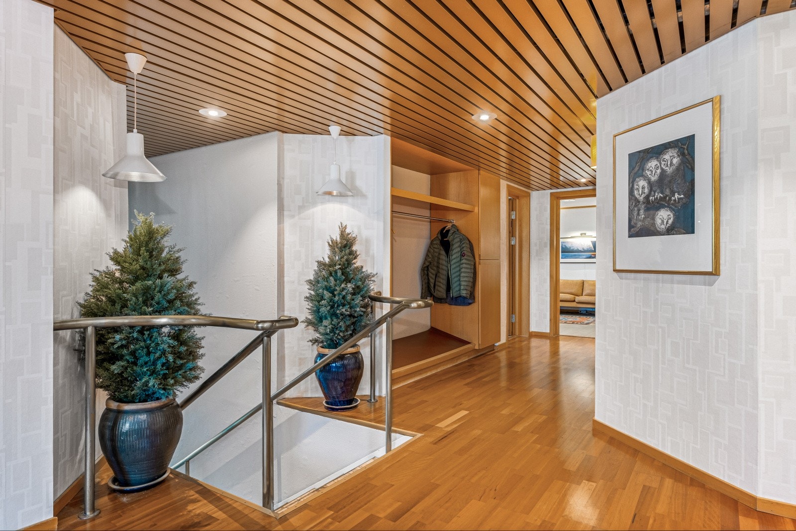 Garderobe Galleribilde