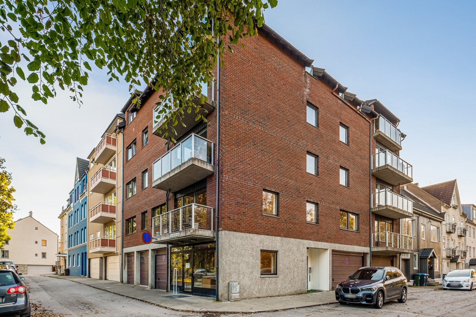 Helge Barmans gate 11 Galleribilde