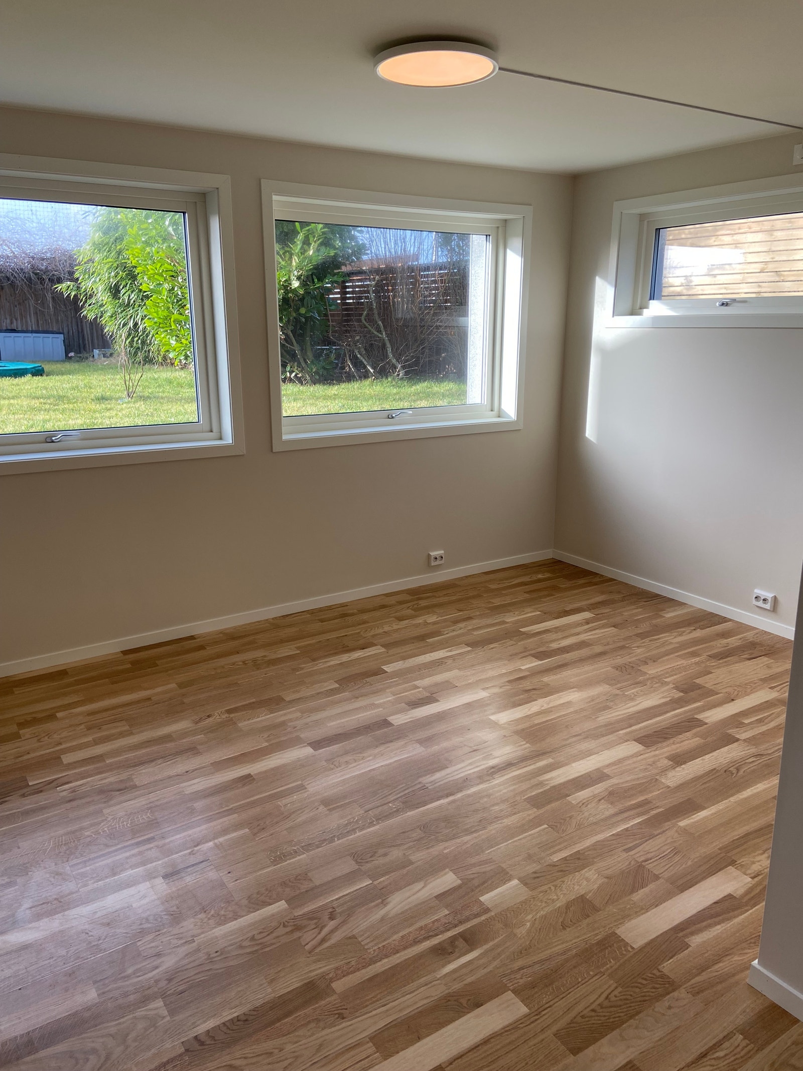 Stue med gode lysforhold Galleribilde