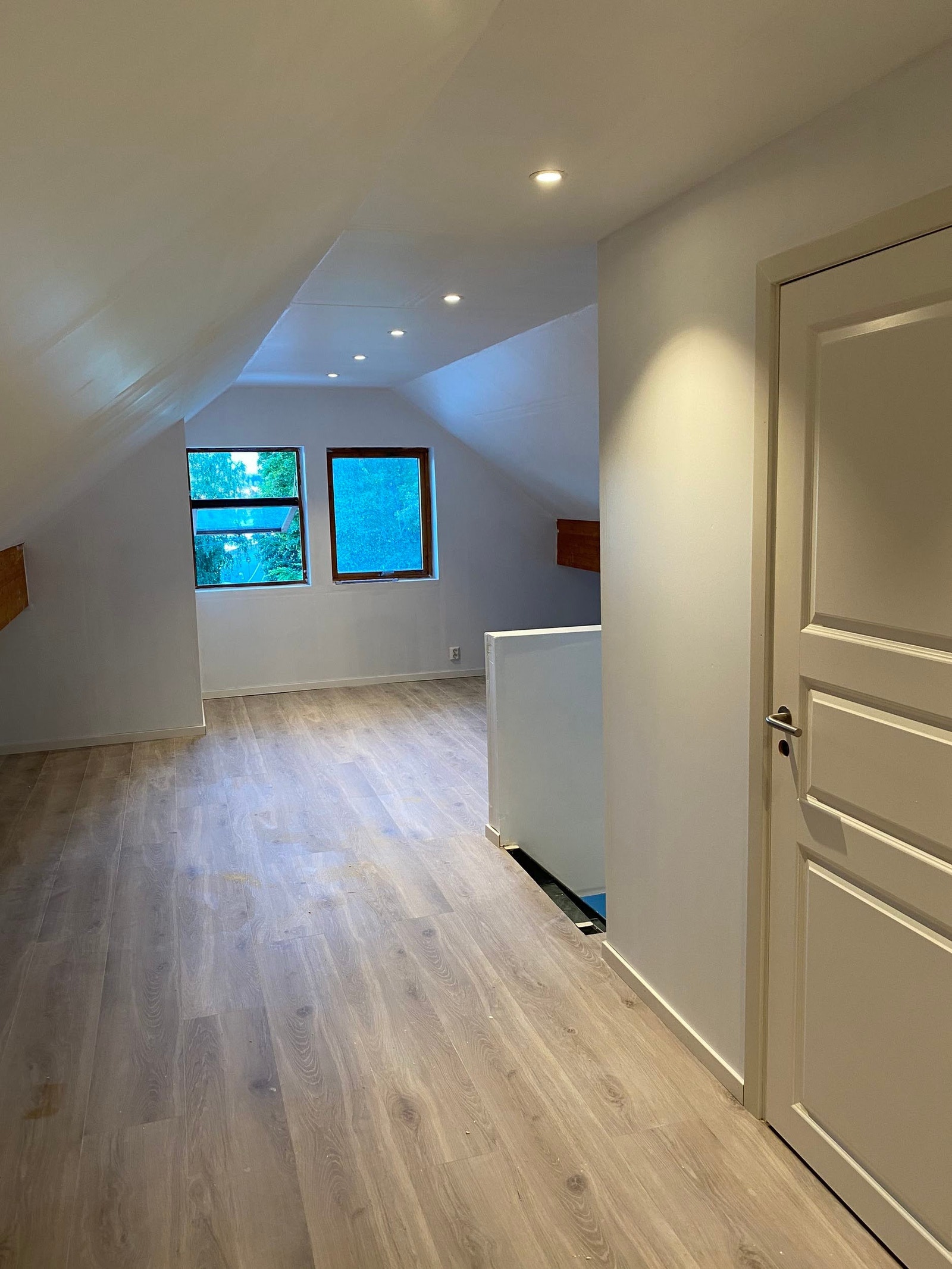 Loftstue Galleribilde