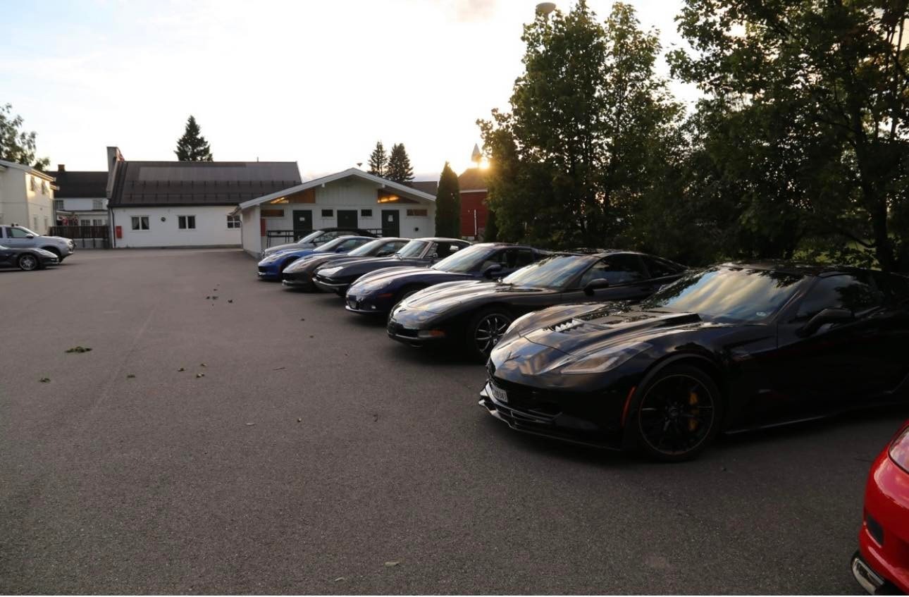 Deler av parkeringsplassen Galleribilde