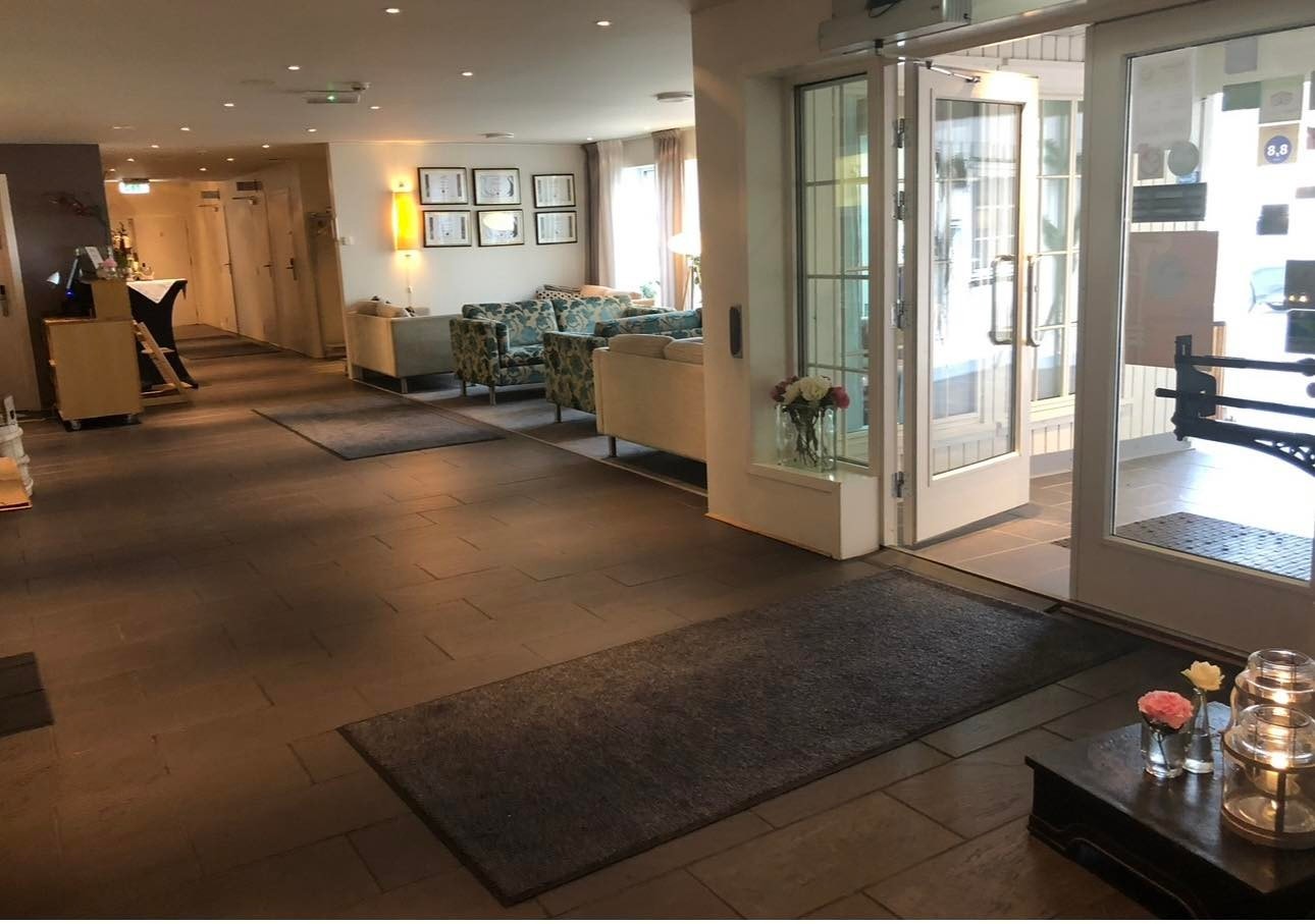 Inngangsparti innendørs Galleribilde