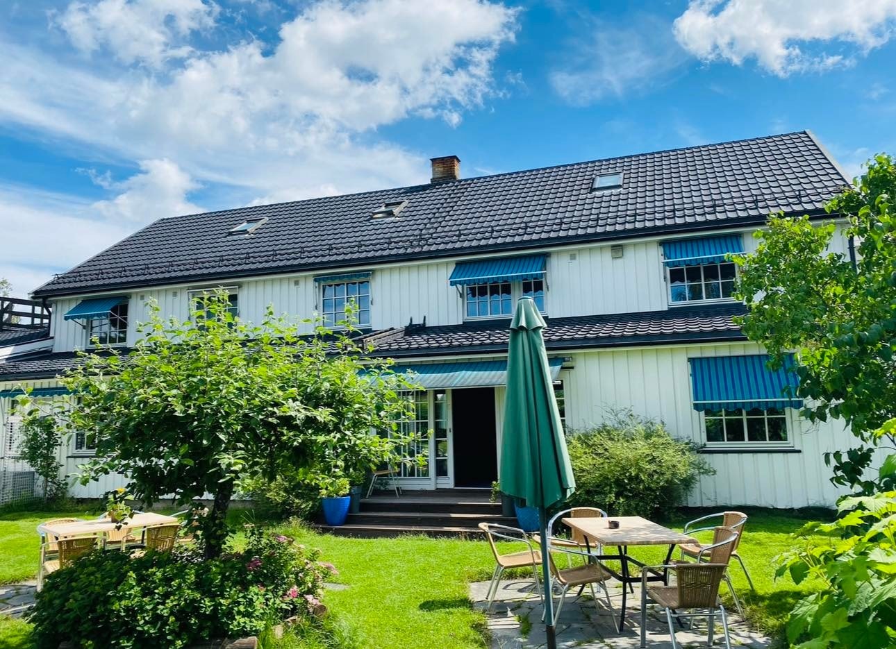 Fasade bakside Galleribilde