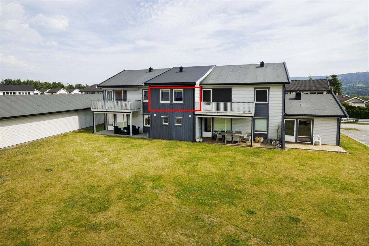 Bakside Galleribilde