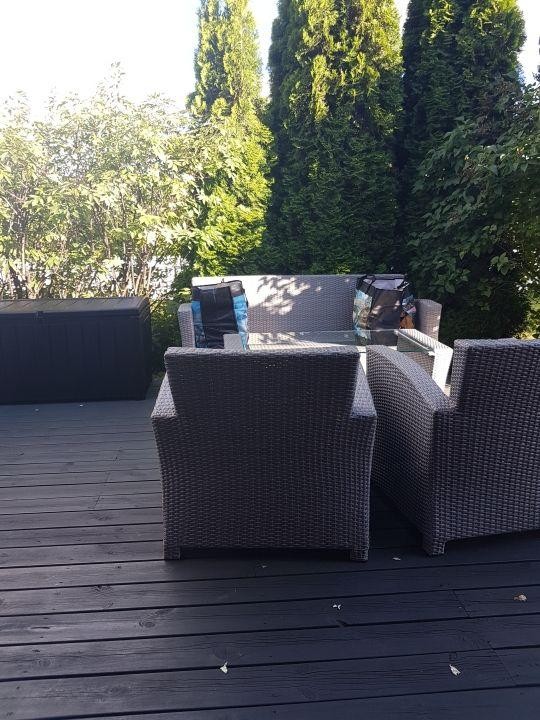 Her kan du sitte ute i fred Galleribilde