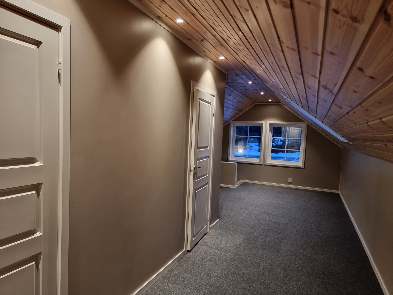 Loftstue Galleribilde