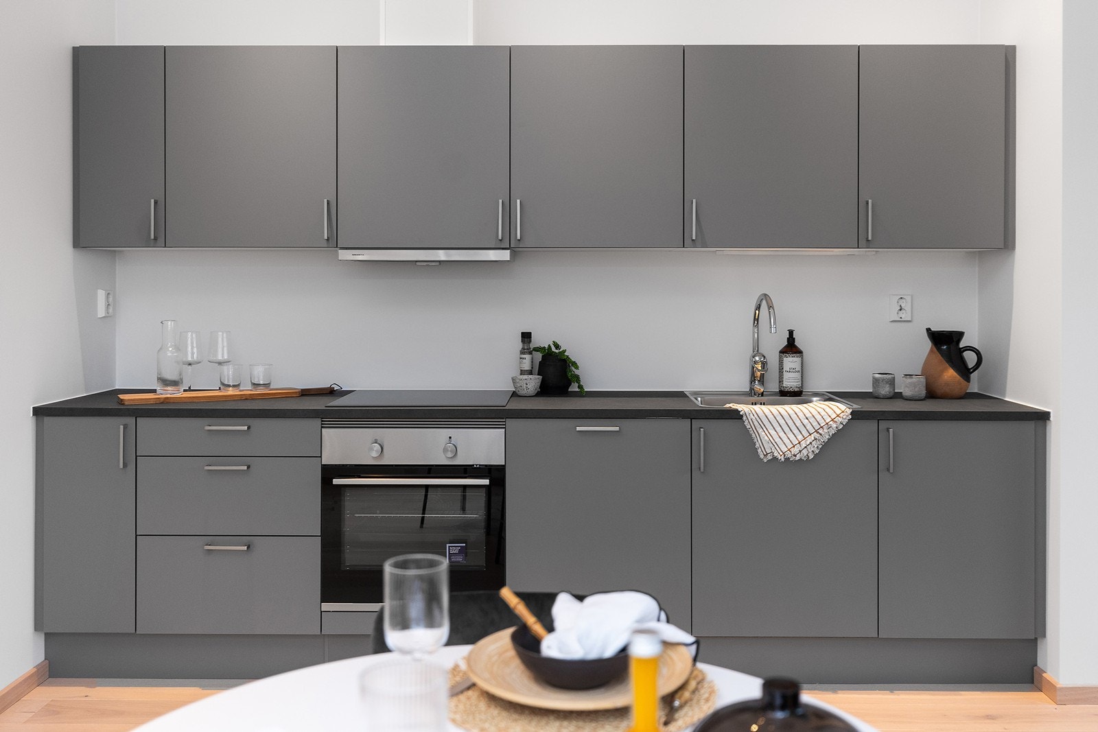 Innbydende kjøkken fra HTH. Galleribilde