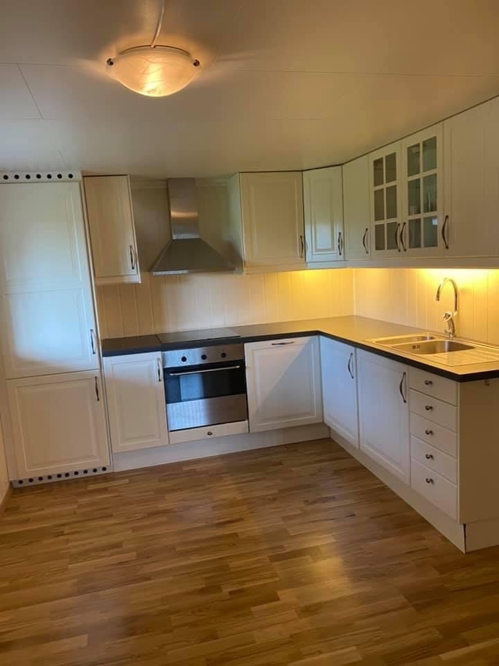 Kjøkken nede i kjeller Galleribilde