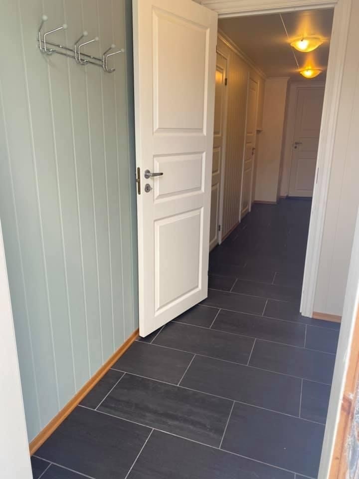 Nede i kjeller Galleribilde