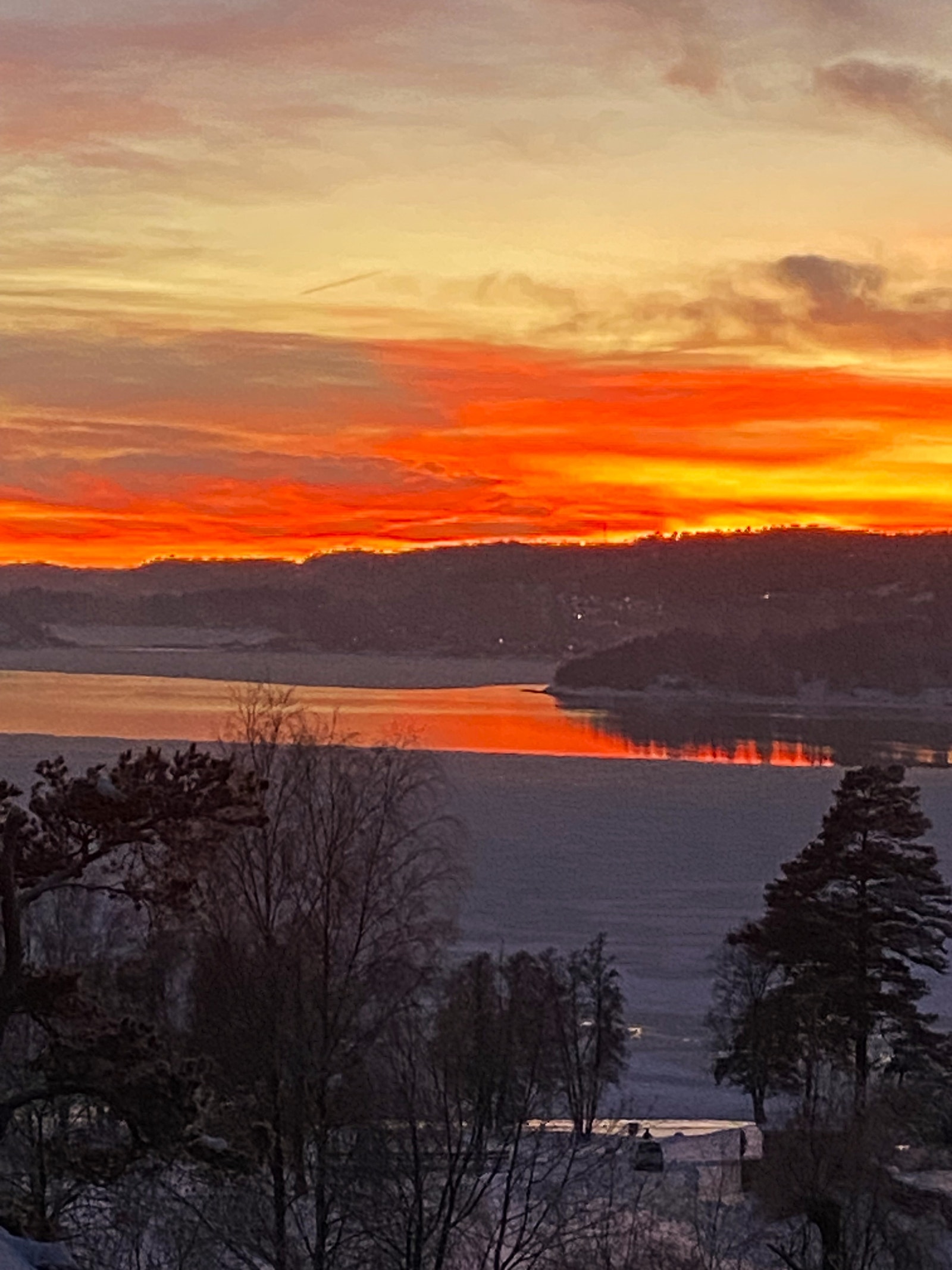 Himmelen over kilen - vinter Galleribilde