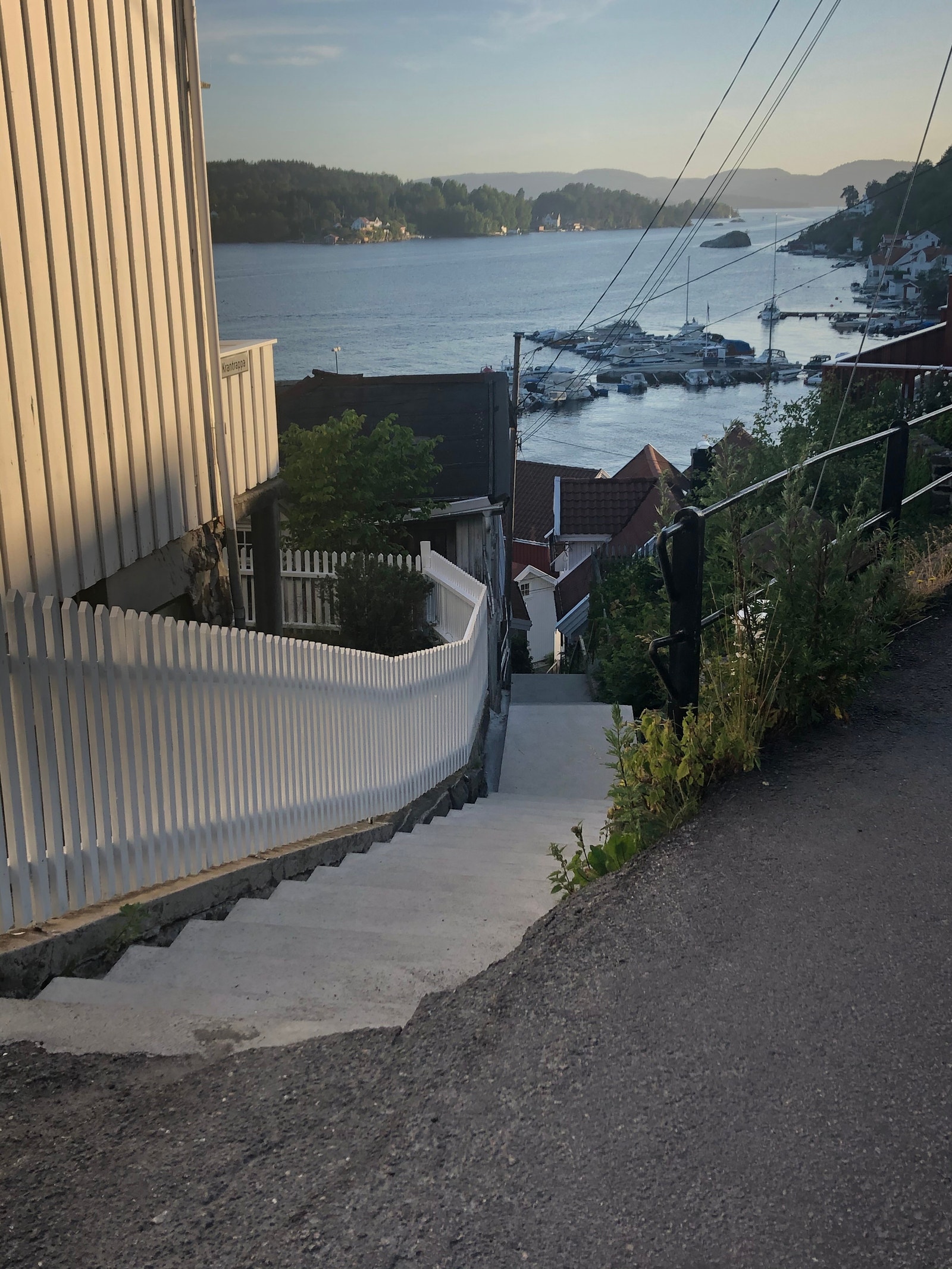 Trappen ned til havna Galleribilde