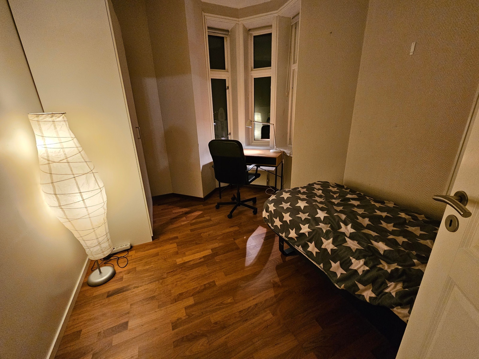 Rom 5: Utleid Galleribilde