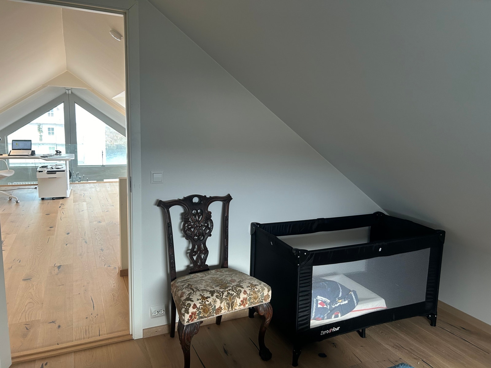 Soverom3 loft med barneseng Galleribilde