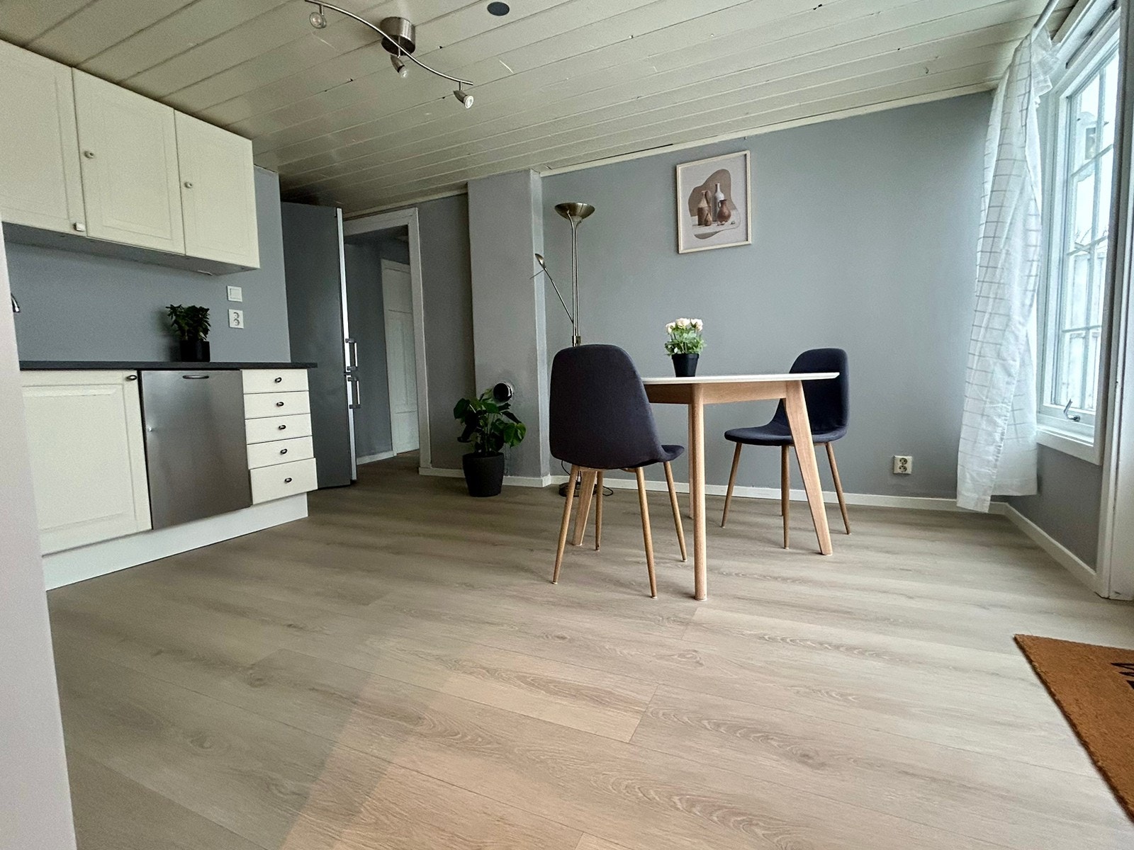 Åpen stue/ kjøkken Galleribilde