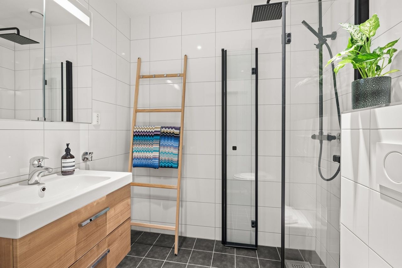 Moderne og fresht baderom Galleribilde