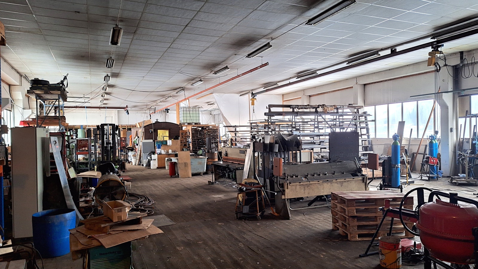 Oversiktsbilde verksted Galleribilde