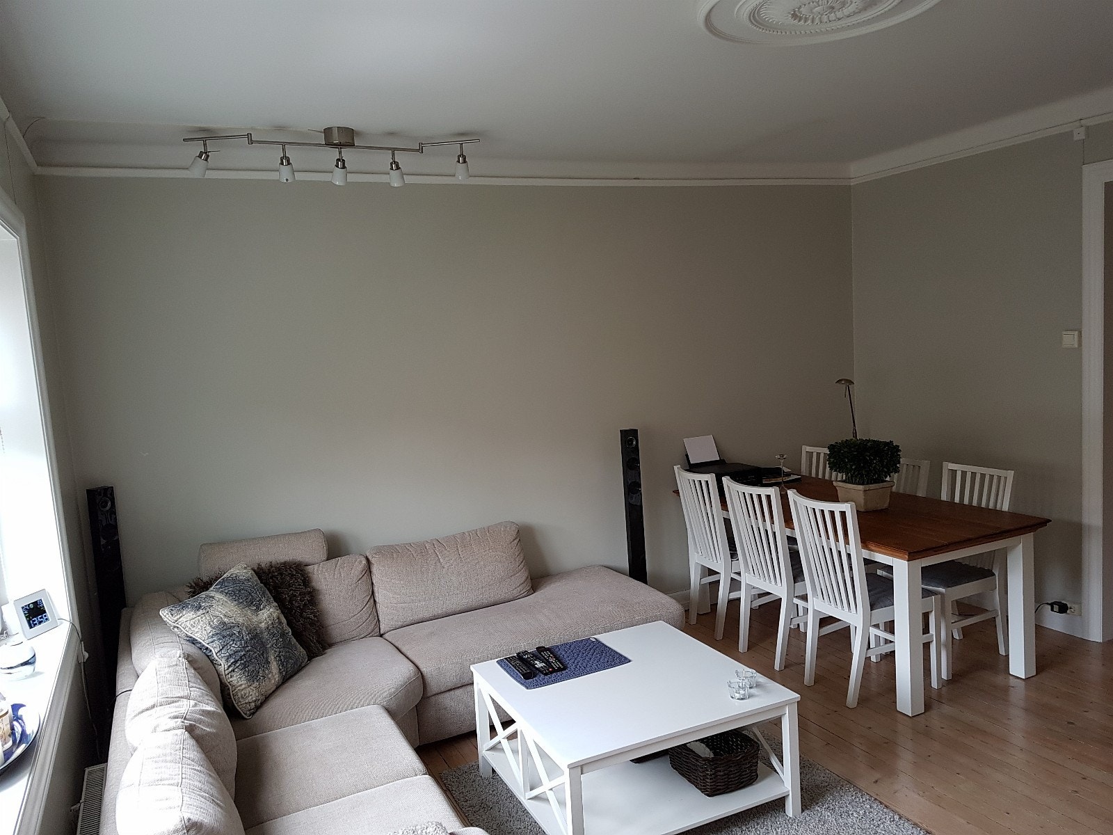 Stue ca. 30m2 Galleribilde