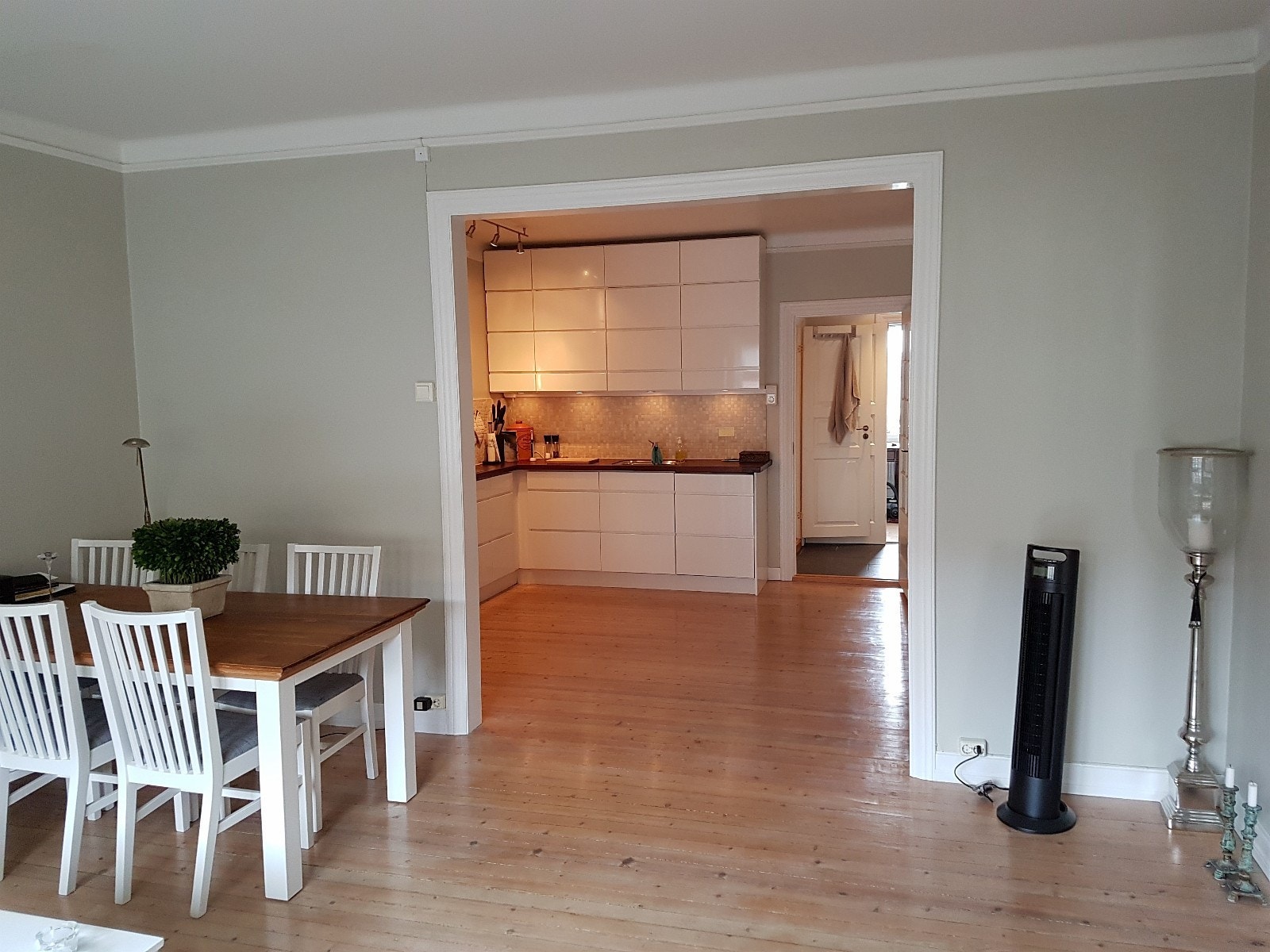 Stue ca. 30m2 Galleribilde