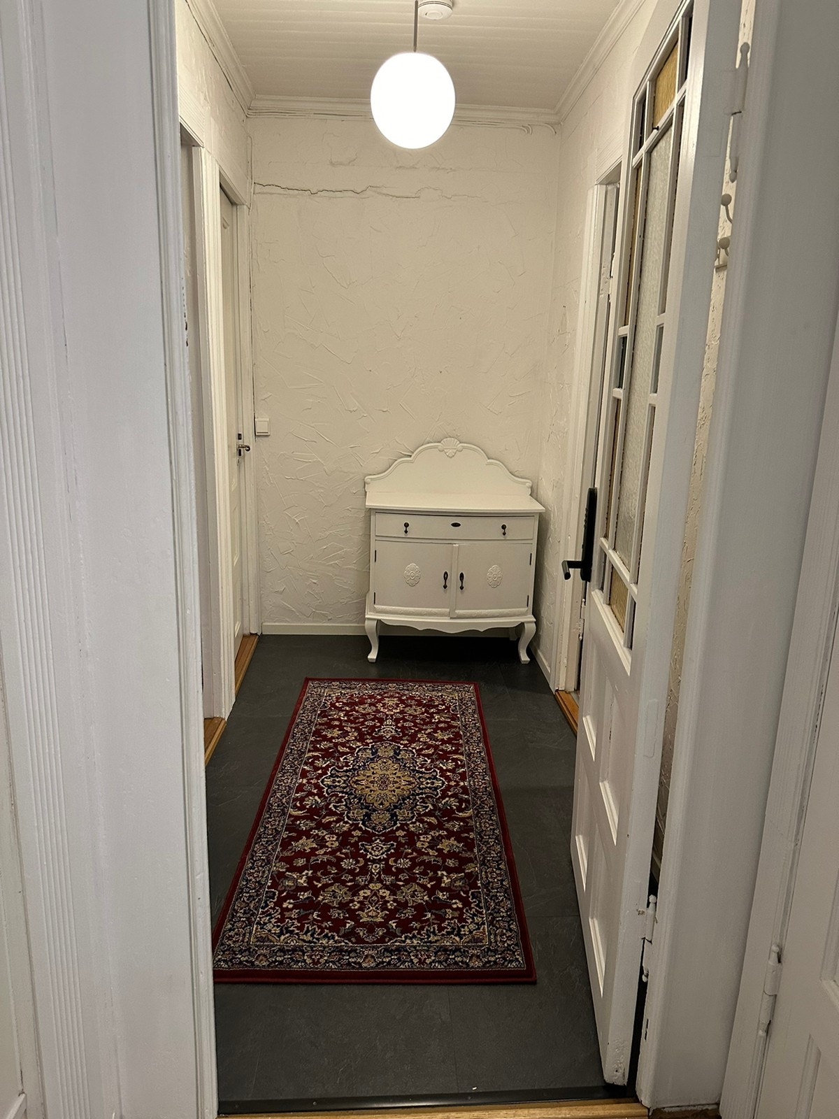 Entré i leilighet Galleribilde