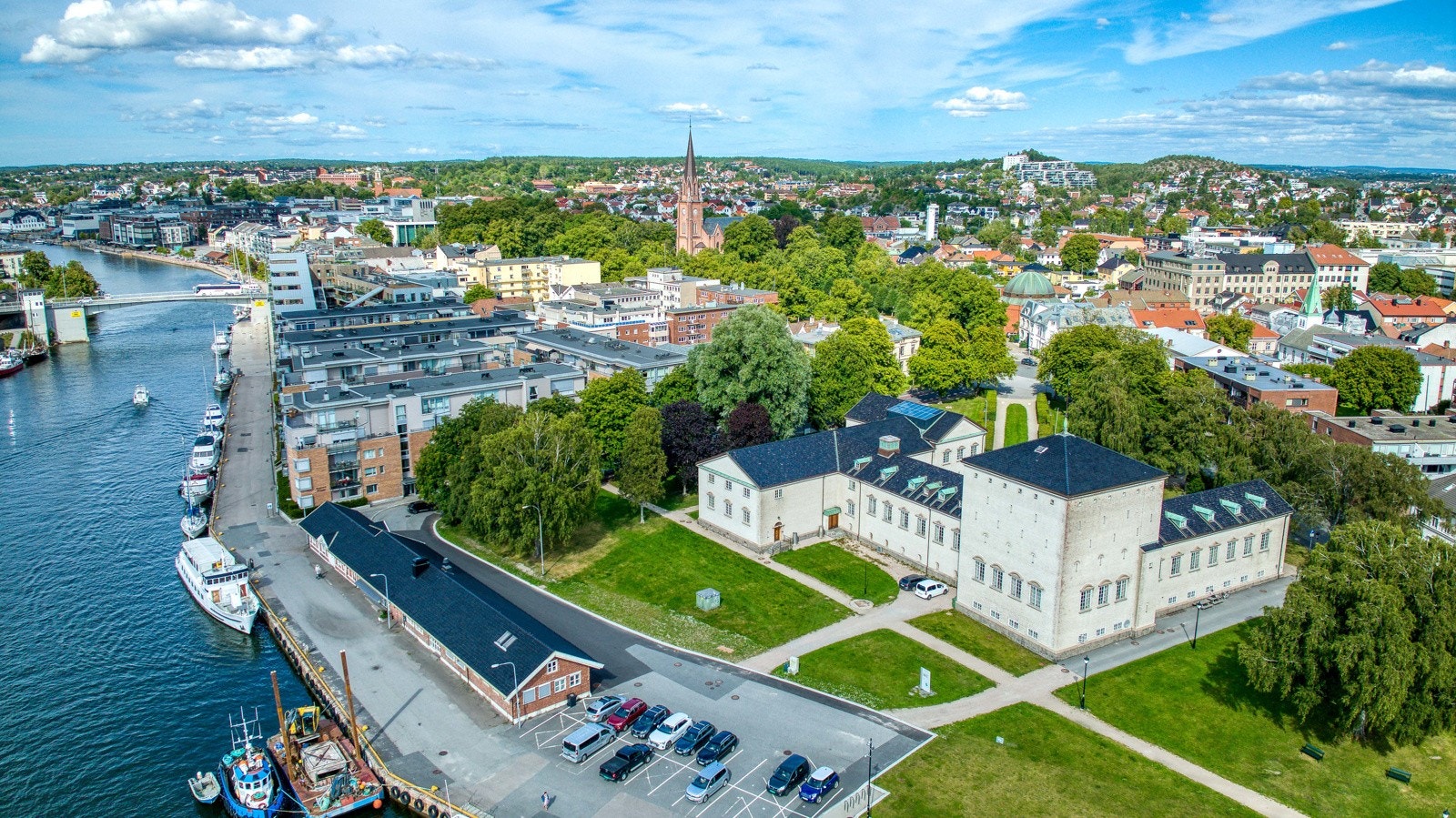 Du har biblioteket i umiddelbar nærhet. Galleribilde