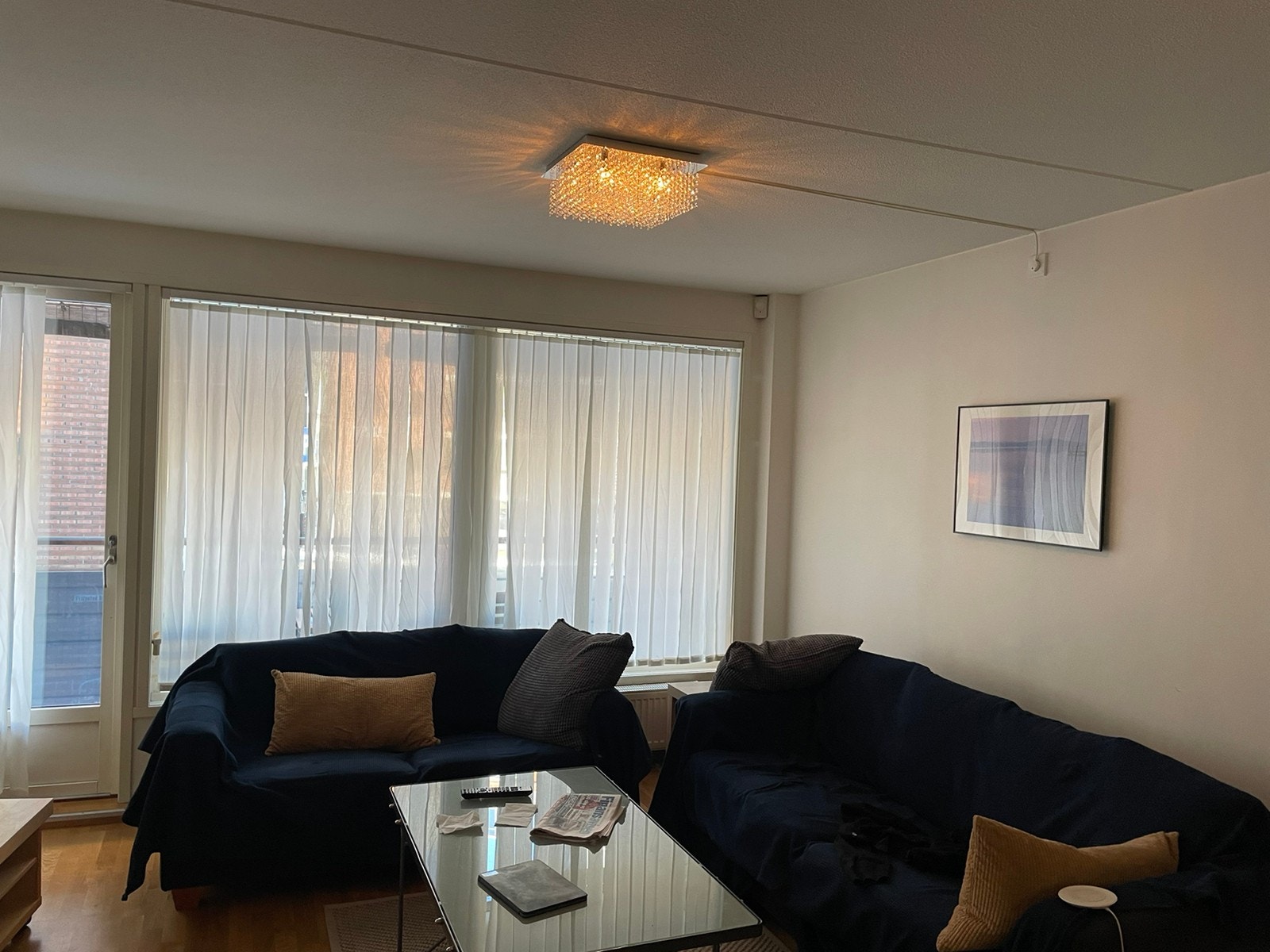 Stue med sofagruppe og bord Galleribilde