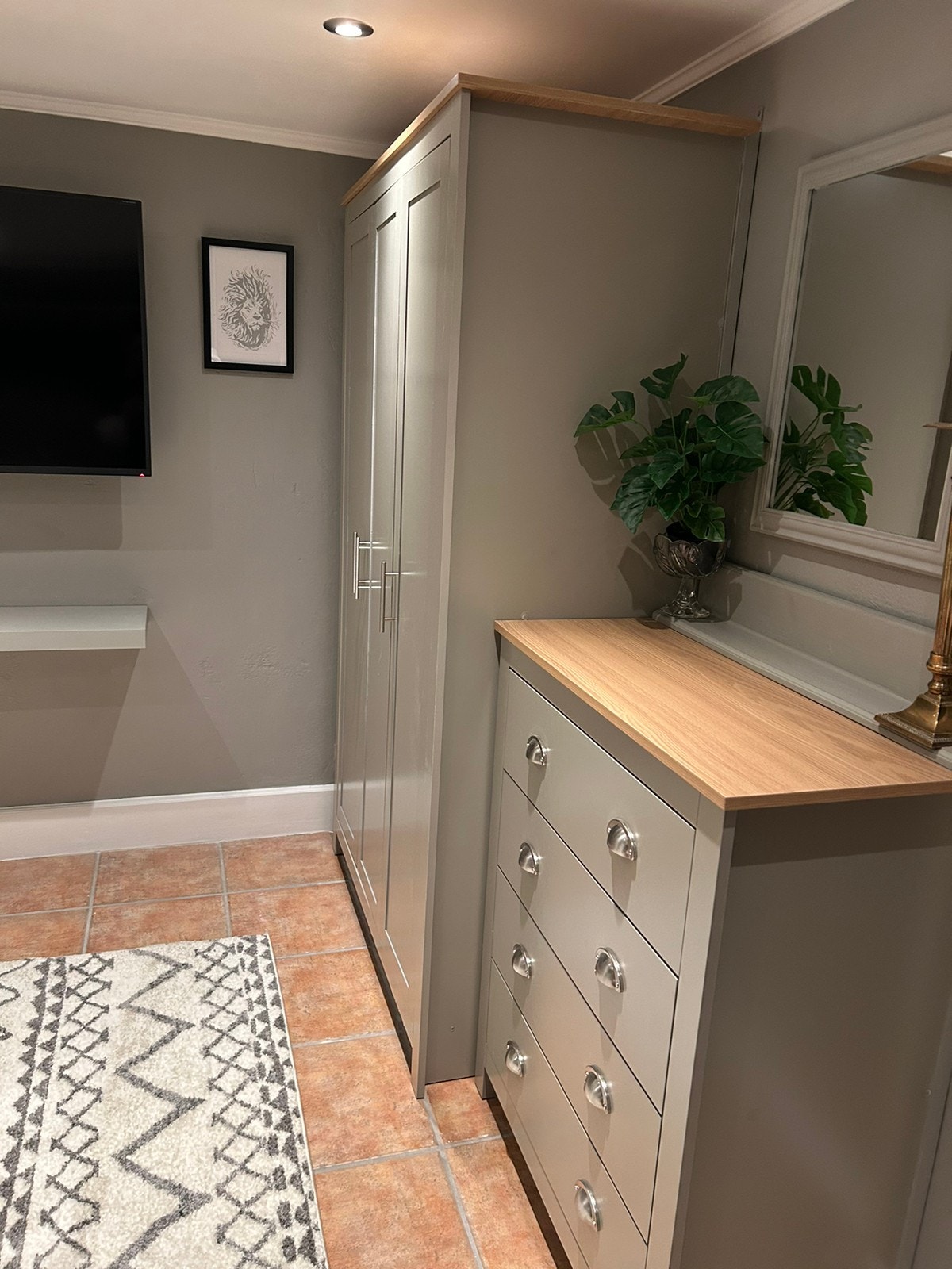 Stue/soverom Galleribilde