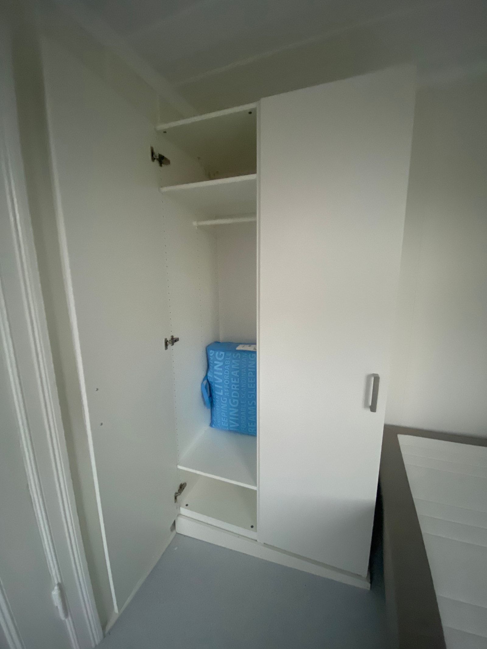 Garderobe Galleribilde