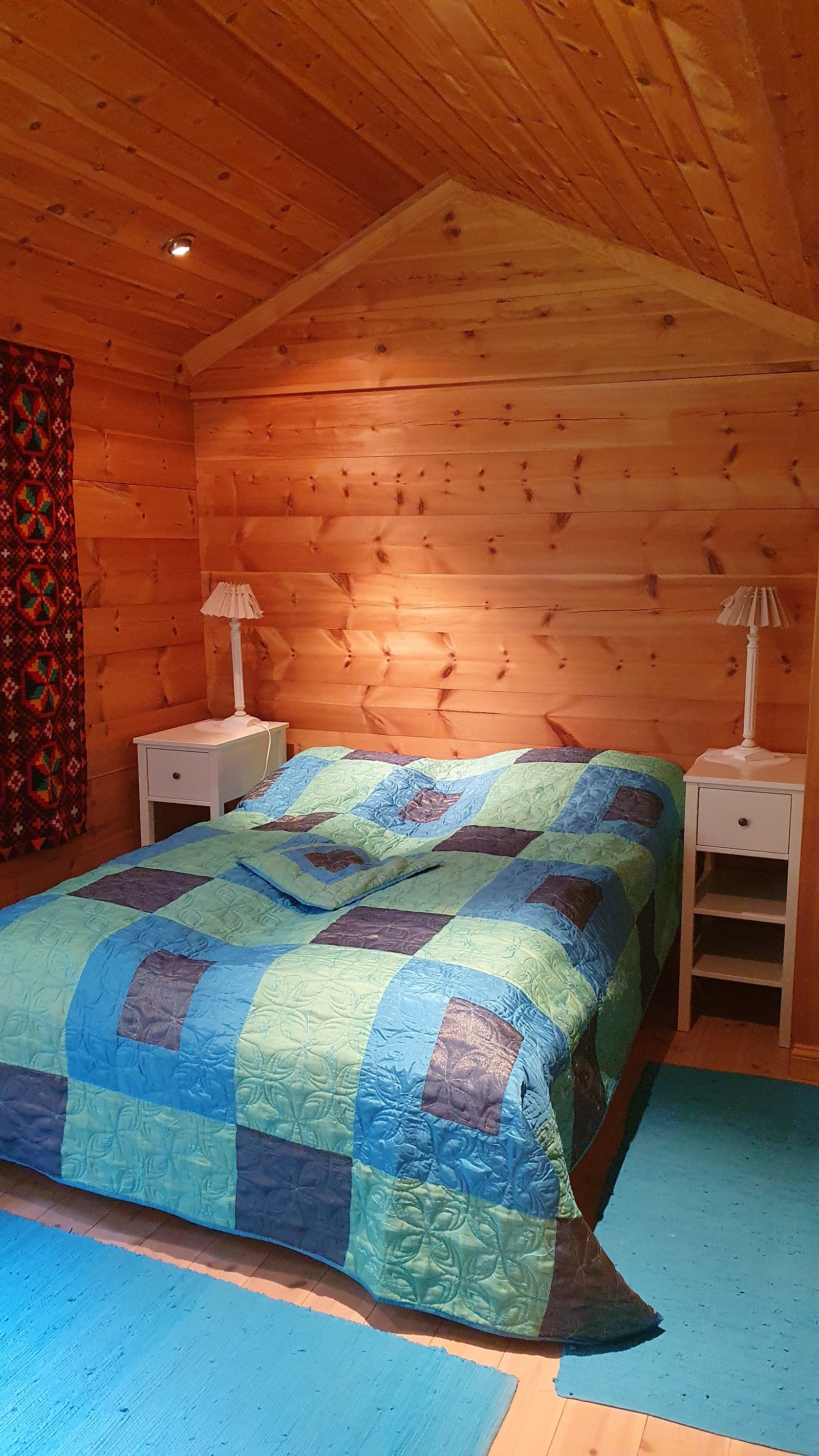 Soverom 4 med bad som for s.r. 3 (speilvendt) Galleribilde