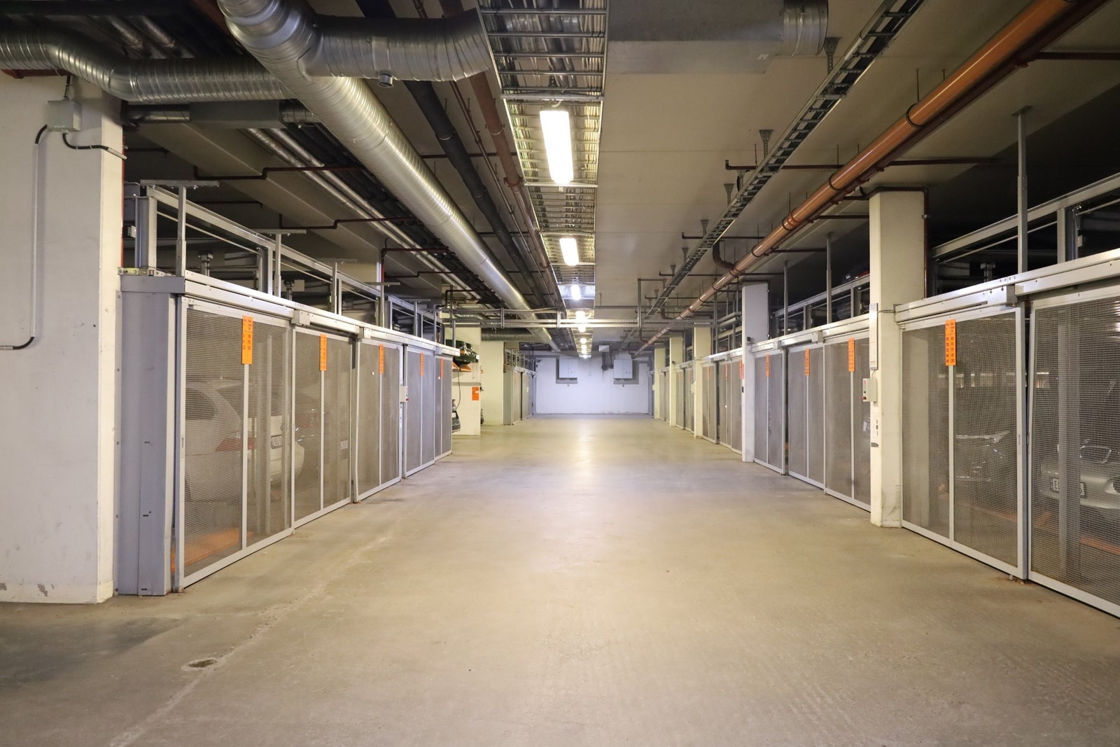 Bildet viser garasjeanlegget Galleribilde